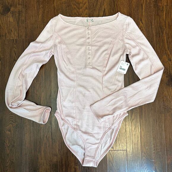 Free People Intimately Sloane Bodysuit Pink Nectar Knit WMN XS Henley Snap Scoop - Picture 7 of 13